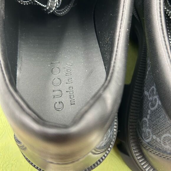 SOLD!!!!   Gucci, GG, lug, sole lace up shoes, size 7 made in Italy - Picture 10 of 11